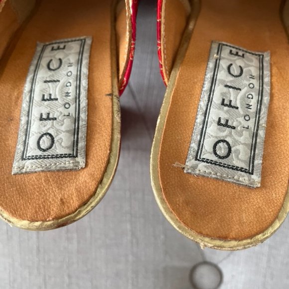 Red & Gold embroidered Satin vintage platform high heeled "clog" - Picture 5 of 5